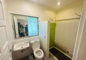 Family Bungalow Near Beach At Kohchang Resort