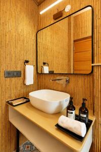 ELIVAAS Signature Kosh Villa with Private Balconies & Panoramic 360 Mountain Views