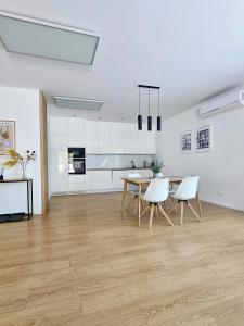 Moderný Loft s Terasou v centre mesta Prievidza