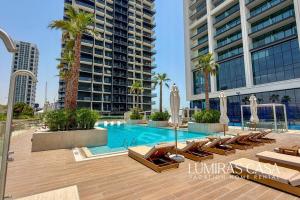 Elegant Studio in JVC - Pool, Gym & Paddle Court