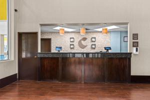 Comfort Inn & Suites Airport South