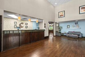 Comfort Inn & Suites Airport South