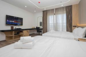 BBQ Hotel Lạng Sơn with Swimming Pool