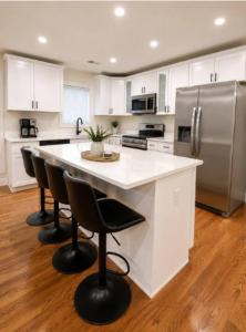 A New 3 bedroom 4 beds 2 Bath, Apt 3