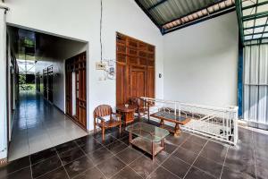 Gatra Hotel Syariah near Alun Alun Kudus Mitra RedDoorz