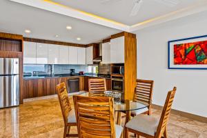 Blue Horizon 804 | 2BR2BA Puerto Vallarta | Ocean View, Pool, Gym
