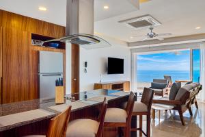 Blue Horizon 302 | 1BR2BA Puerto Vallarta Ocean View