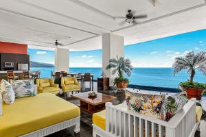 Blue Horizon 1102 | 2BR2BA Puerto Vallarta | Ocean View, Pool, Gym
