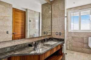 Blue Horizon 1102 | 2BR2BA Puerto Vallarta | Ocean View, Pool, Gym