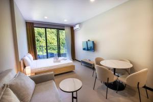 Bamboo Beach Apartments