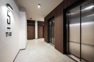 Aleja Krakowska Lavish Apartment by BookingHost
