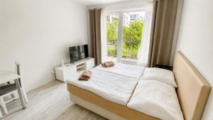 1 room apartment, balcony, Zuzany Chalupovej 18B