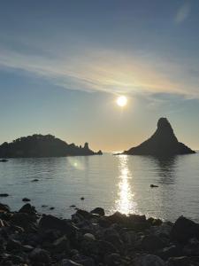 Faraglioni Bay