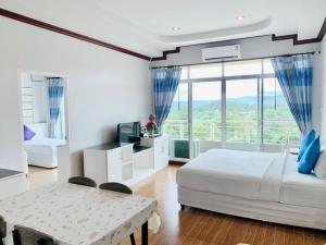 Breezehill Khao Kho Hotel