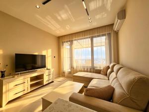 Europroperties Sirena Apartaments