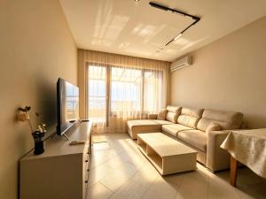 Europroperties Sirena Apartaments