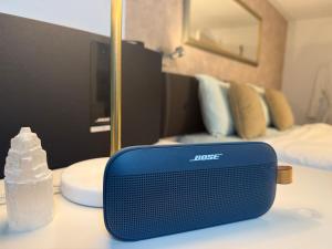 THE PANAMERICANA, Air-Conditioned, 4K HD TV, Bose, Lounge
