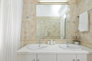 Liston Luxury Apartment with Spianada & Fortress View