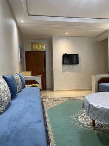 Style Modern Apartment with Pool & parking