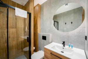 Heart of Cracow Cosy Apartment by BookingHost