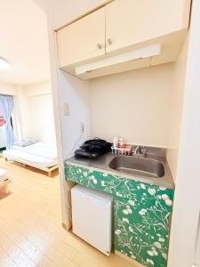Shinjuku Kabukicho! Shinjuku Center新宿中心! !3min walk! JR 新宿!地铁站步行3分! 新宿歌舞伎!著名连锁大型公寓!一层24小时保安常驻! 6X5
