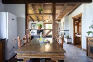 Home2Book Atlantic View Rustic Villa