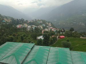 Kedar Kantha Resort