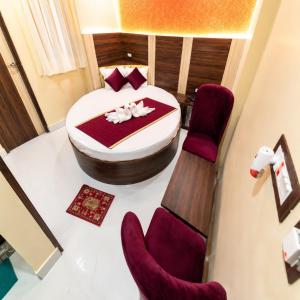 HOTEL NEW SIGNATURE INN NEW DIGHA হোটেল নিউ সিগনেচার ইন নিউ দিঘা Near Sea Beach and Lake View Room - All-Room-Attached-Balcony-and-fully-air-conditioned-hotel with- Lift- Wi-fi-Restaurant-Parking-faci