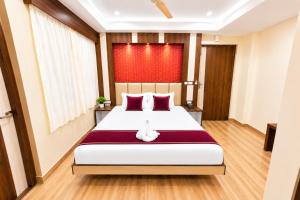 HOTEL NEW SIGNATURE INN NEW DIGHA হোটেল নিউ সিগনেচার ইন নিউ দিঘা Near Sea Beach and Lake View Room - All-Room-Attached-Balcony-and-fully-air-conditioned-hotel with- Lift- Wi-fi-Restaurant-Parking-faci