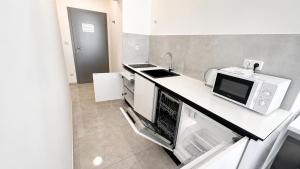1 room Apartment with AC, Vienna Gate 3