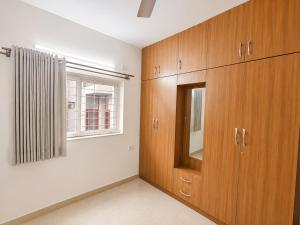 3BHK, Balcony & terrace Near Apollo, Fortis & IIMB