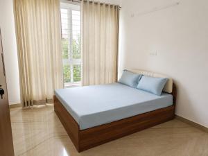 3BHK, Balcony & terrace Near Apollo, Fortis & IIMB