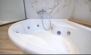 Cute Apartment With Jacuzzi