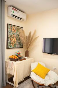 MASTERI WEST HEIGHTS - Kindhouse Suites