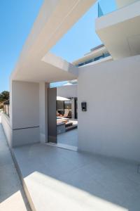 House of Hermes with Heated Pool and Sea View