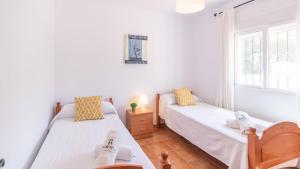Casa Rural Moreno Canillas de Albaida by Ruralidays