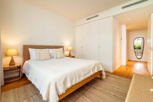 Bayline Boho 1BR Apt Beach, Spa, Pool & Parking