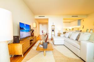 Bayline Boho 1BR Apt Beach, Spa, Pool & Parking