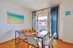 Large Terrace, 2-Bedroom Apartment in Geneva