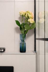 Cozy Urban Studio - Peaceful Stay Near City Center