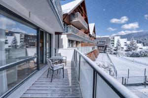 Triventi Śnieżka View Apartment z Garażem i Słonecznym Balkonem