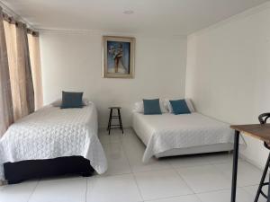 Aparta estudio en edificio conquistador