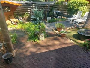 Chalet 117 rand Veluwe in het bos, tegen de heide aan en nabij de IJssel