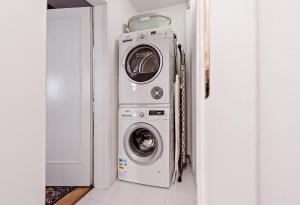 Elegant Lesser Town Apartment with Balcony & Free Parking by EasyBNB Premium