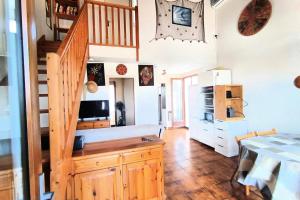 House 2 bedrooms with garden near beach