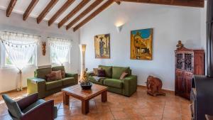 Villa Cala Chica Cajiz by Ruralidays