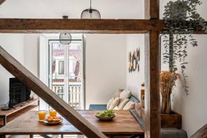 Lovely 2 Bed Apt in the Heart of Lisbon with AC by Lisbeyond