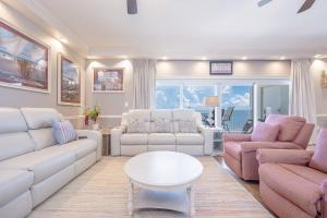 Westwind 901 condo