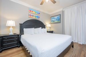 Westwind 901 condo