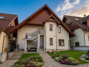 Apartament dwupoziomowy przy Stoku - Apartamentuj